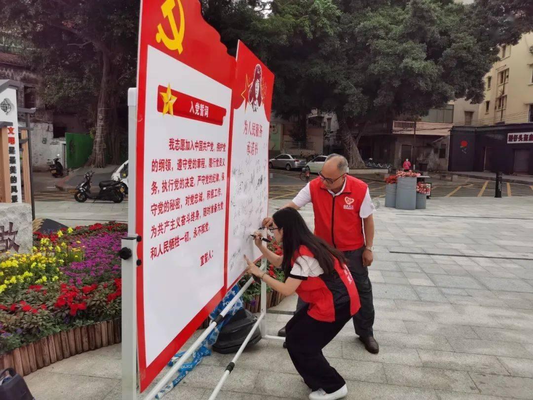 老师接送团出发！老师组团开车跨省送85名学生回家过年
