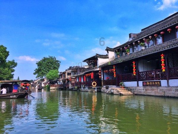 地板冒岩浆无敌版
